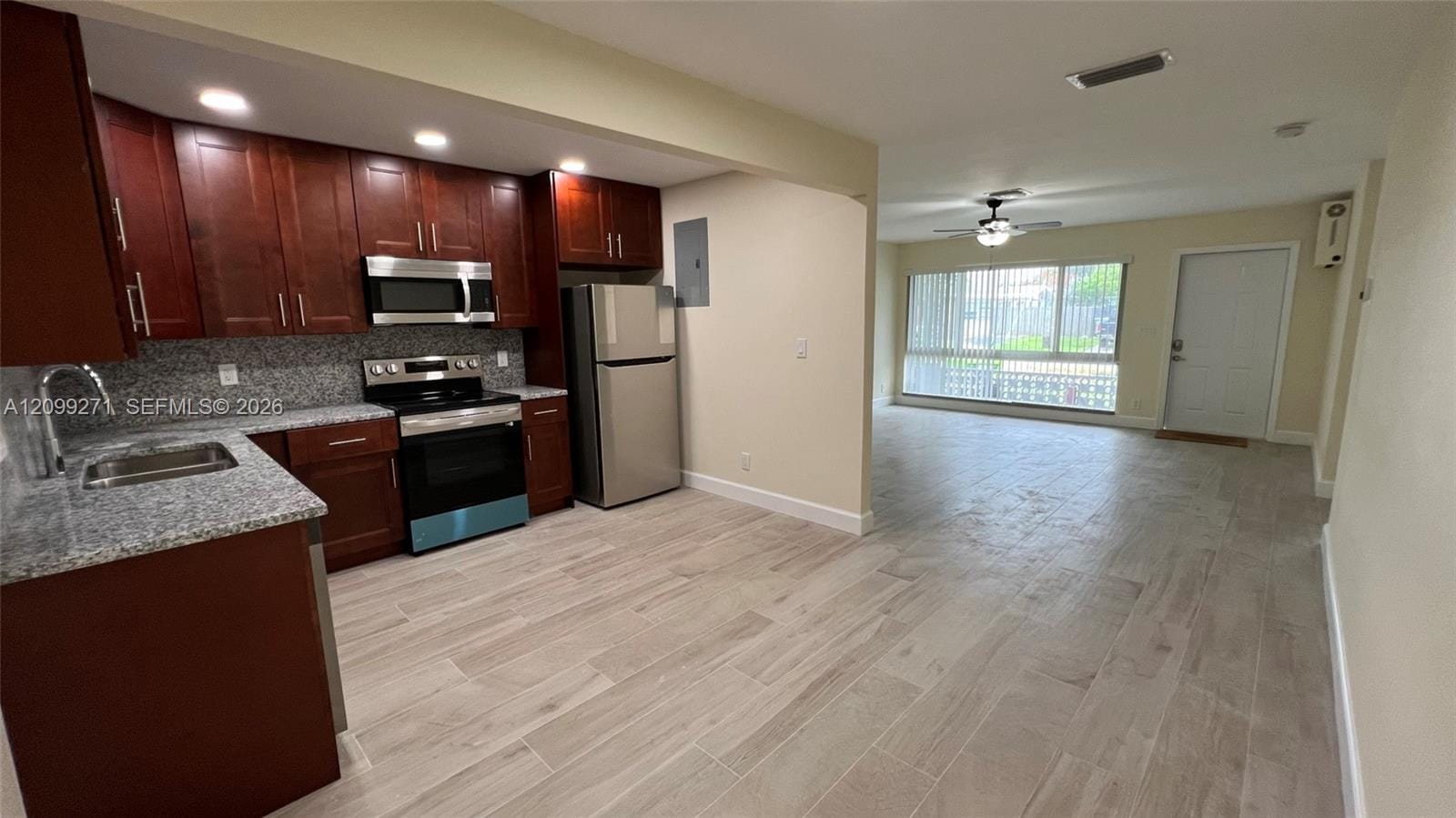 2561 NE 10th Court 2561, Pompano Beach, FL 33062 photo 3