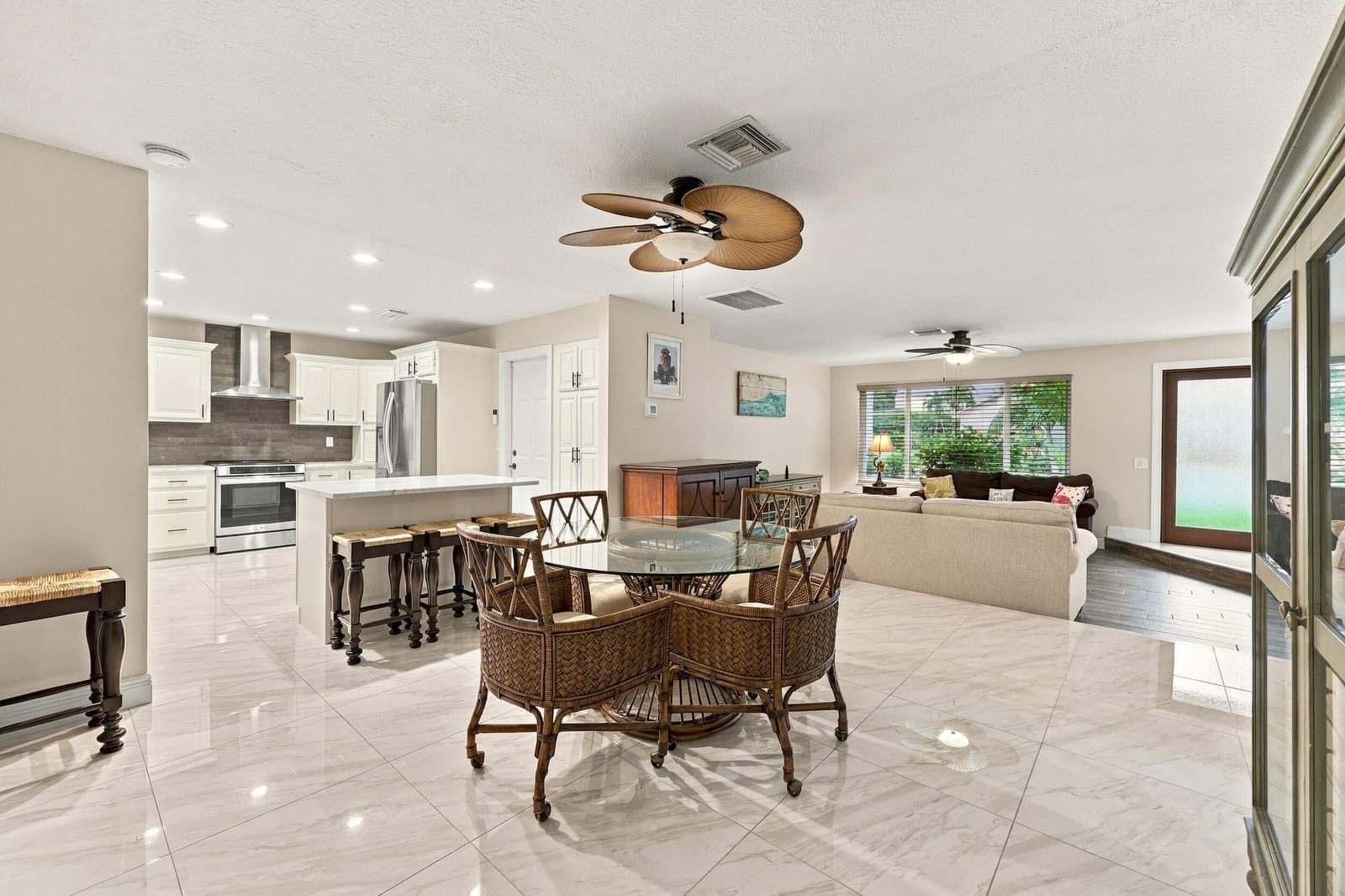 3590 Lakeview Drive, Delray Beach, FL 33445 photo 16