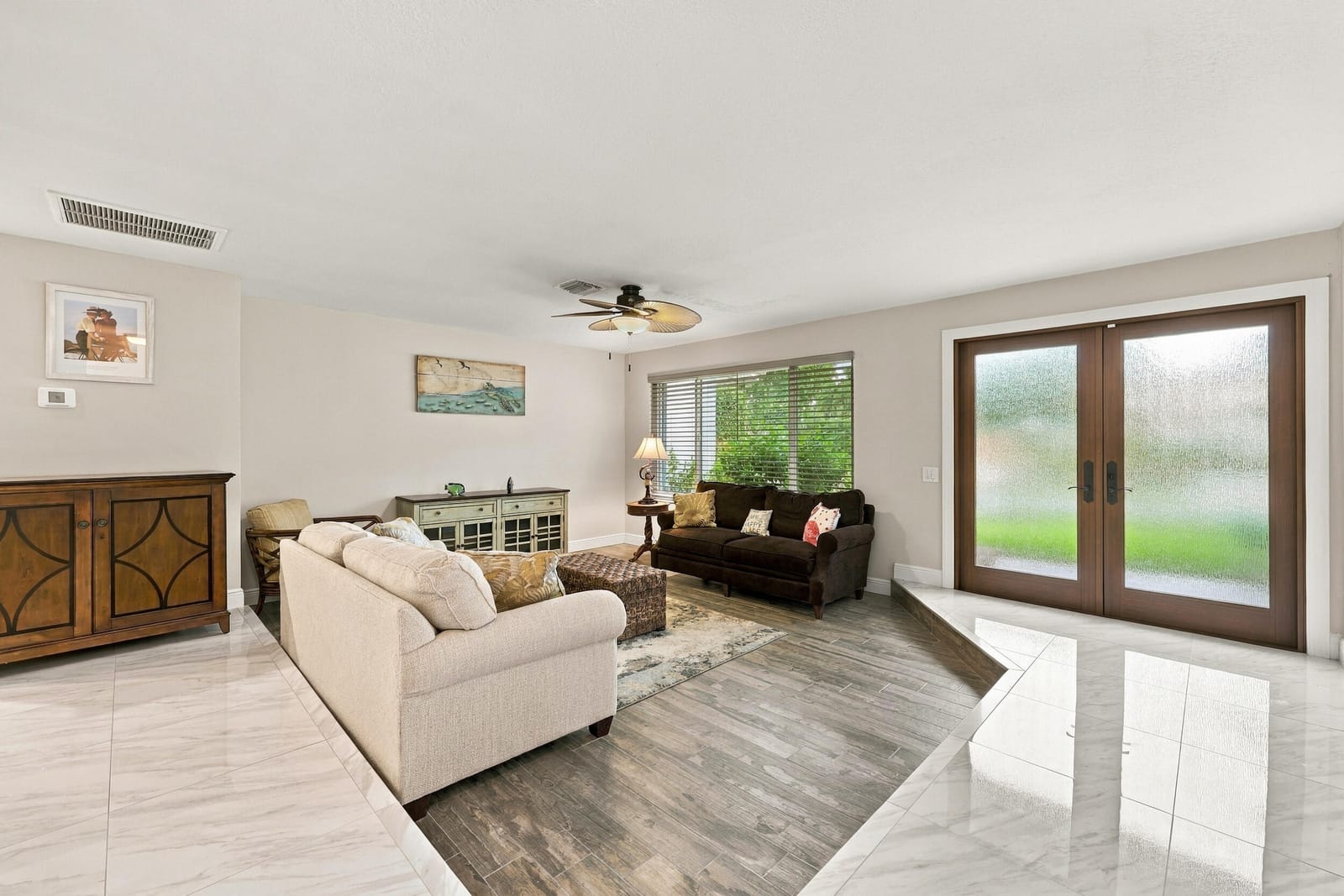 3590 Lakeview Drive — photo 3