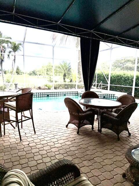 8047 N SAVANNAH Circle, Davie, FL 33328