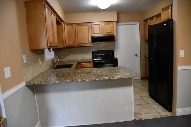 1591 SUNKIST Way, Fort Myers, FL 33905