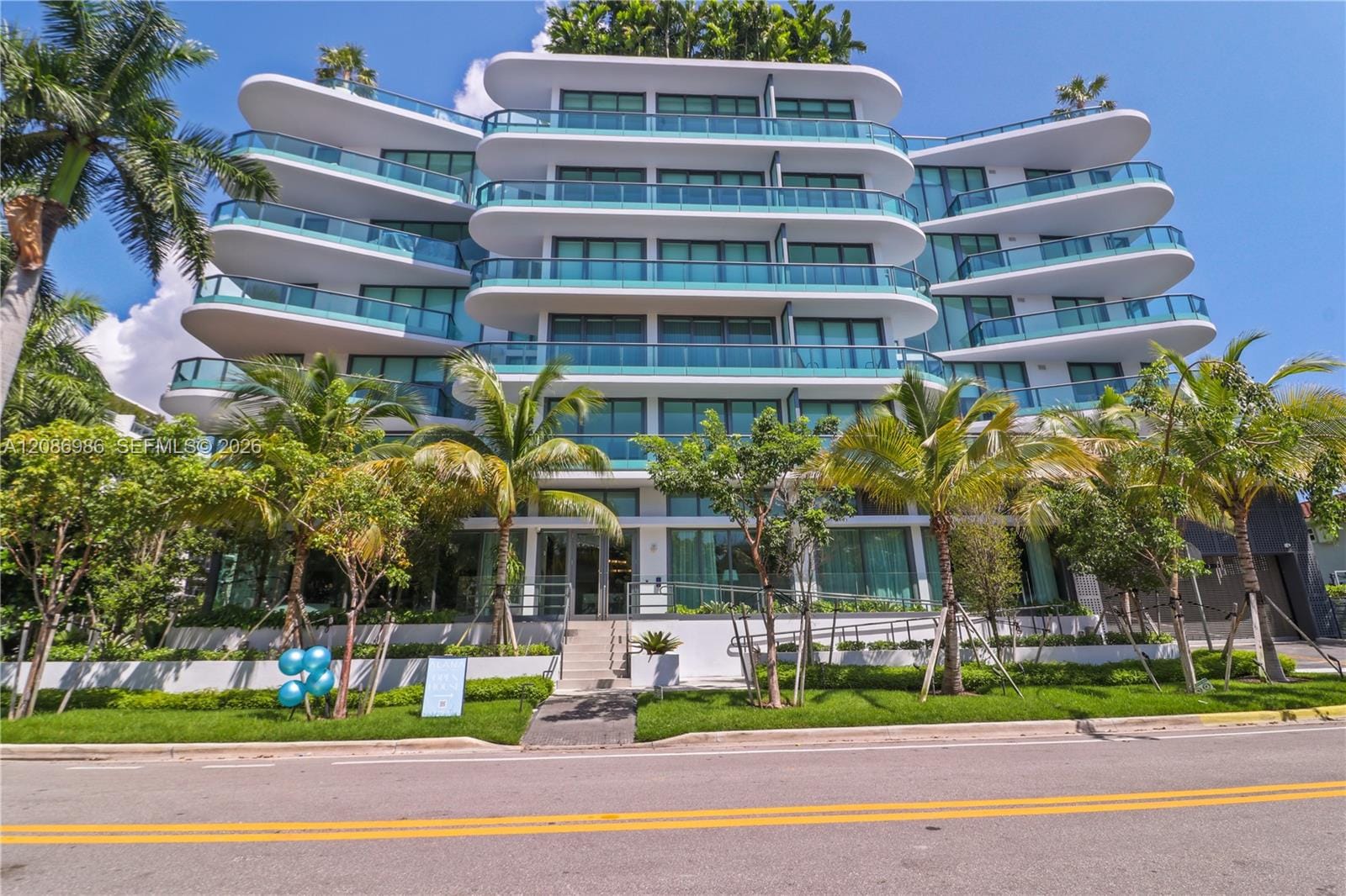 9901 W Bay Harbor Drive 405 — photo 7