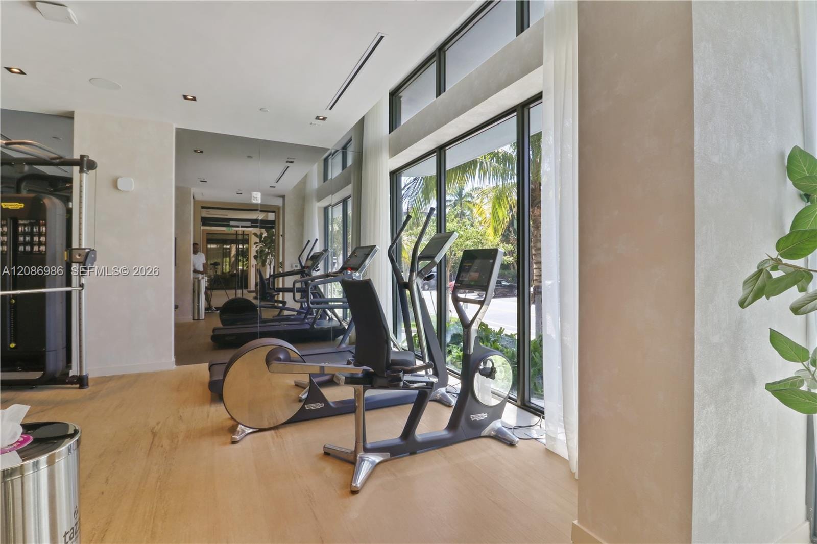 9901 W Bay Harbor Drive 405 — photo 8