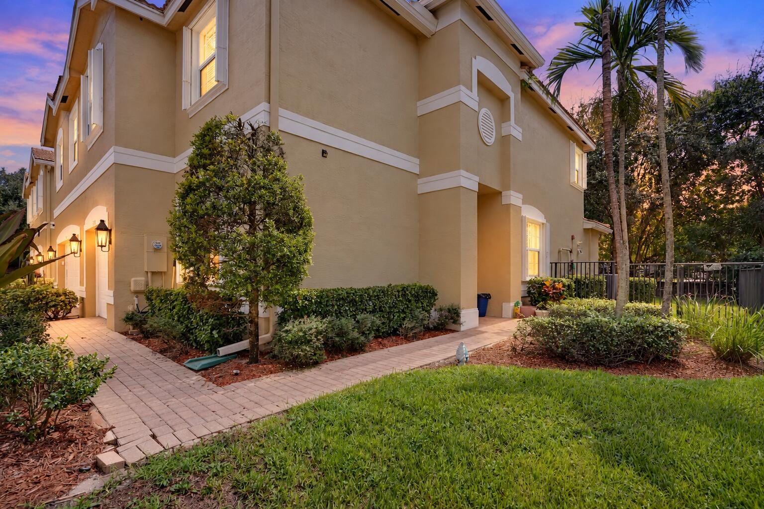 7530 Spatterdock Drive — photo 3