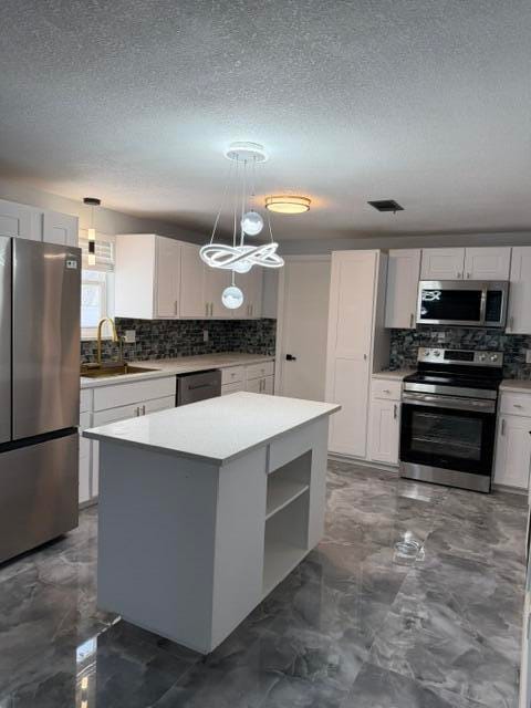 3040 Tropical Trail — photo 7