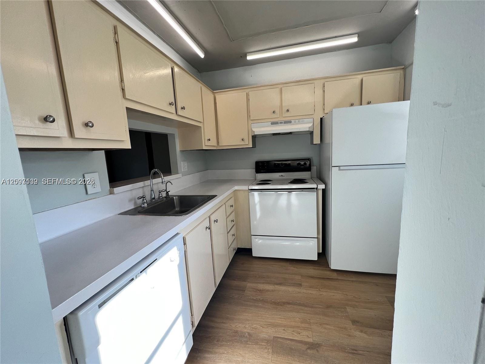 3530 NW 52nd Avenue 403, Lauderdale Lakes, FL 33319 photo 15