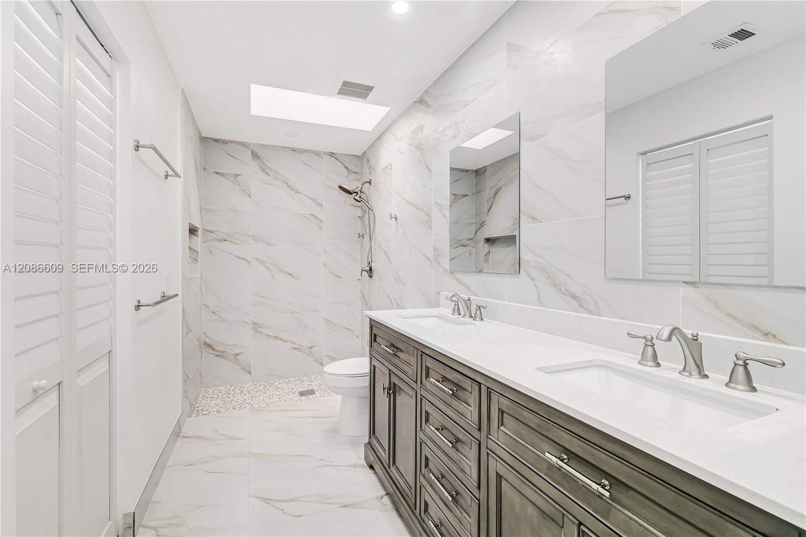 1290 Seagrape Circle, Weston, FL 33326 photo 9
