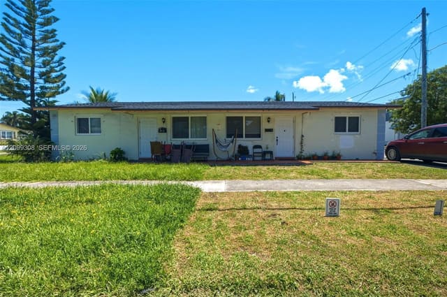 137 NE 1st Court 1-2, Dania Beach, FL 33004