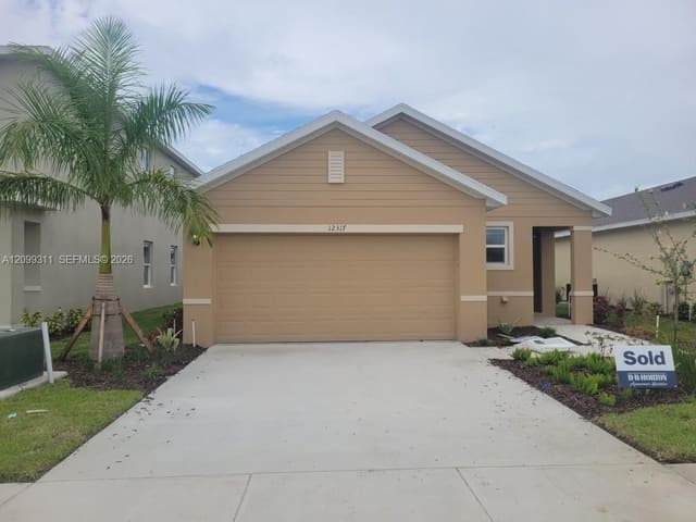 12317 SW Nettuno Way, Port St. Lucie, FL 34987