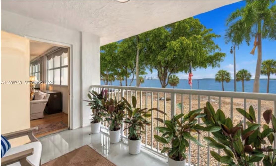 1420 Brickell Bay Drive 202E — photo 2
