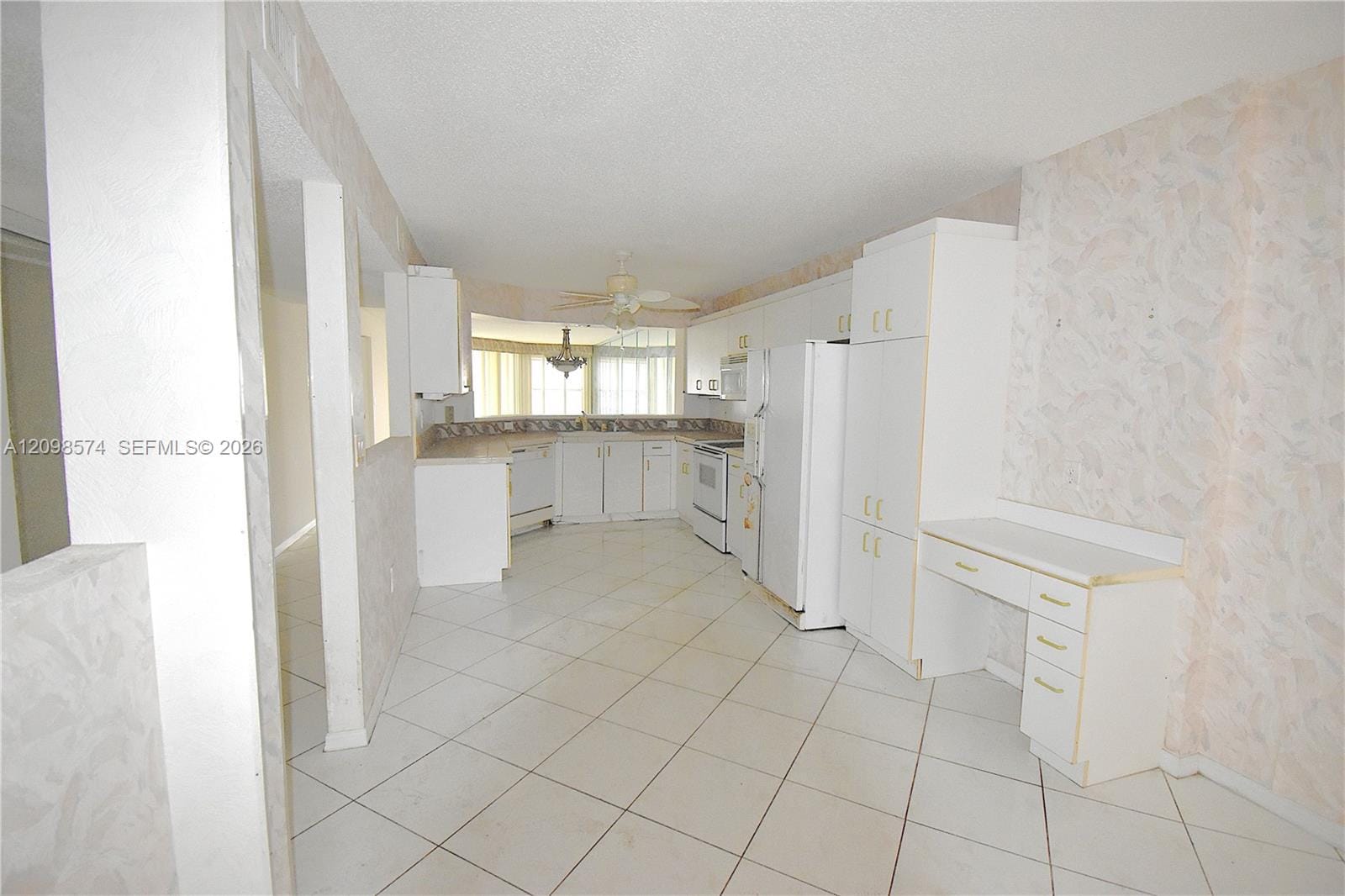 7807 Granville Drive 104 — photo 4