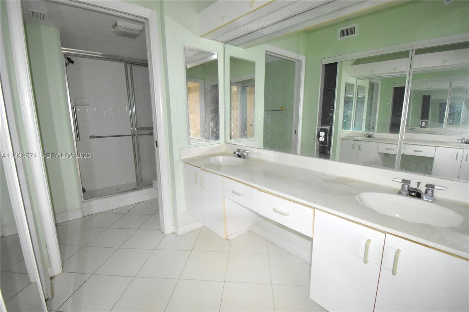 7807 Granville Drive 104 — photo 9
