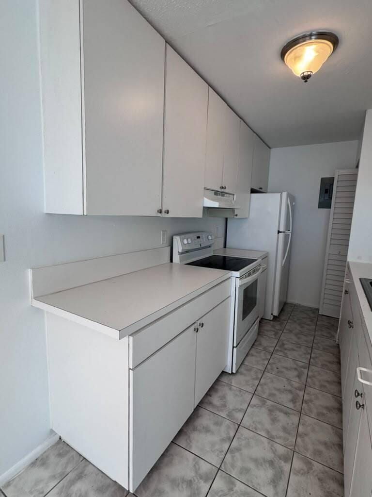 208 E TIFFANY Drive 2, Mangonia Park, FL 33407 photo 6