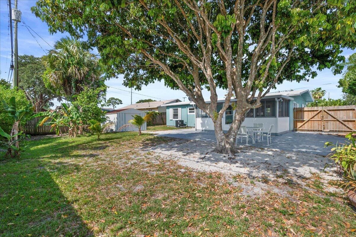 503 N PENNOCK Lane, Jupiter, FL 33458 photo 4