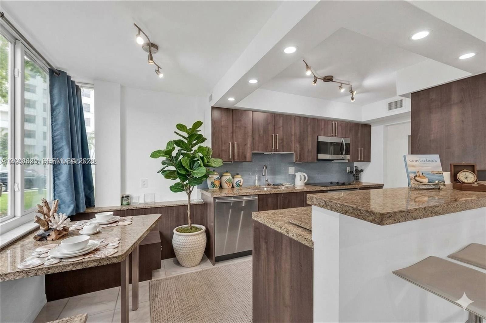 250 180th Drive 155, Sunny Isles Beach, FL 33160