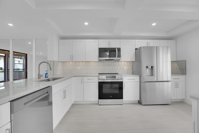 3373 LUCERNE PARK Drive, Greenacres, FL 33467
