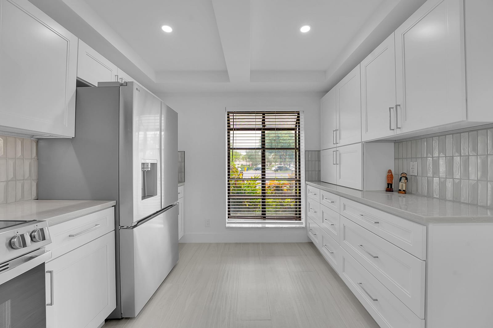 3373 LUCERNE PARK Drive — photo 4