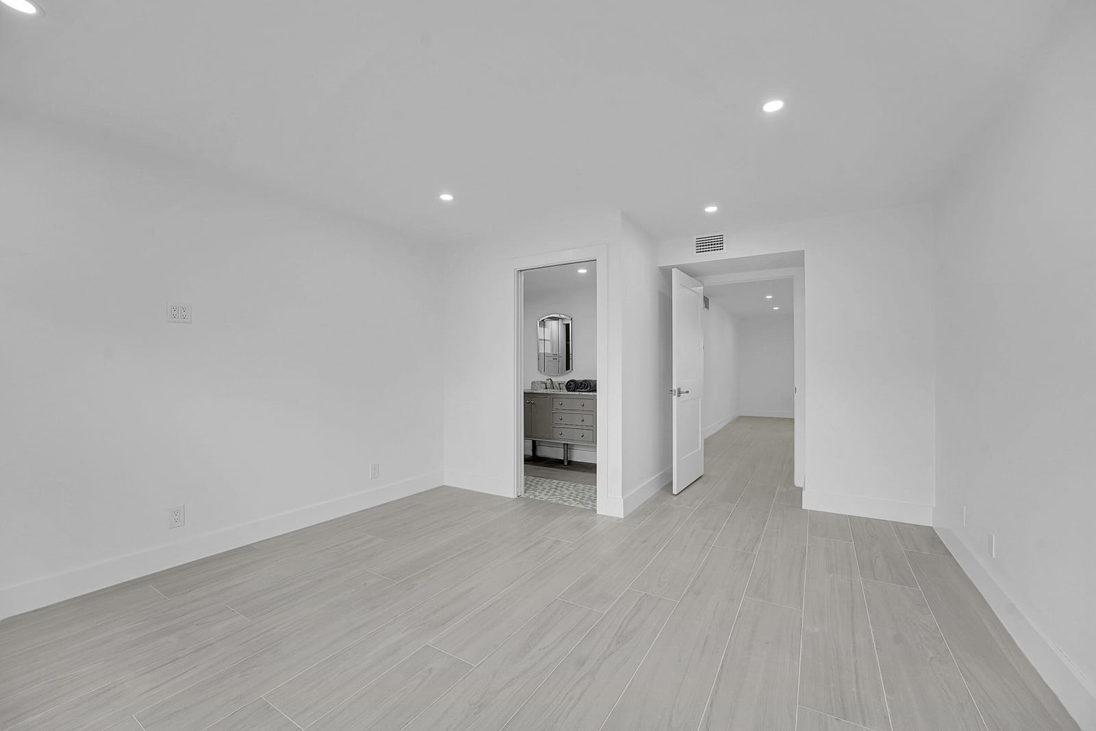 3373 LUCERNE PARK Drive — photo 6