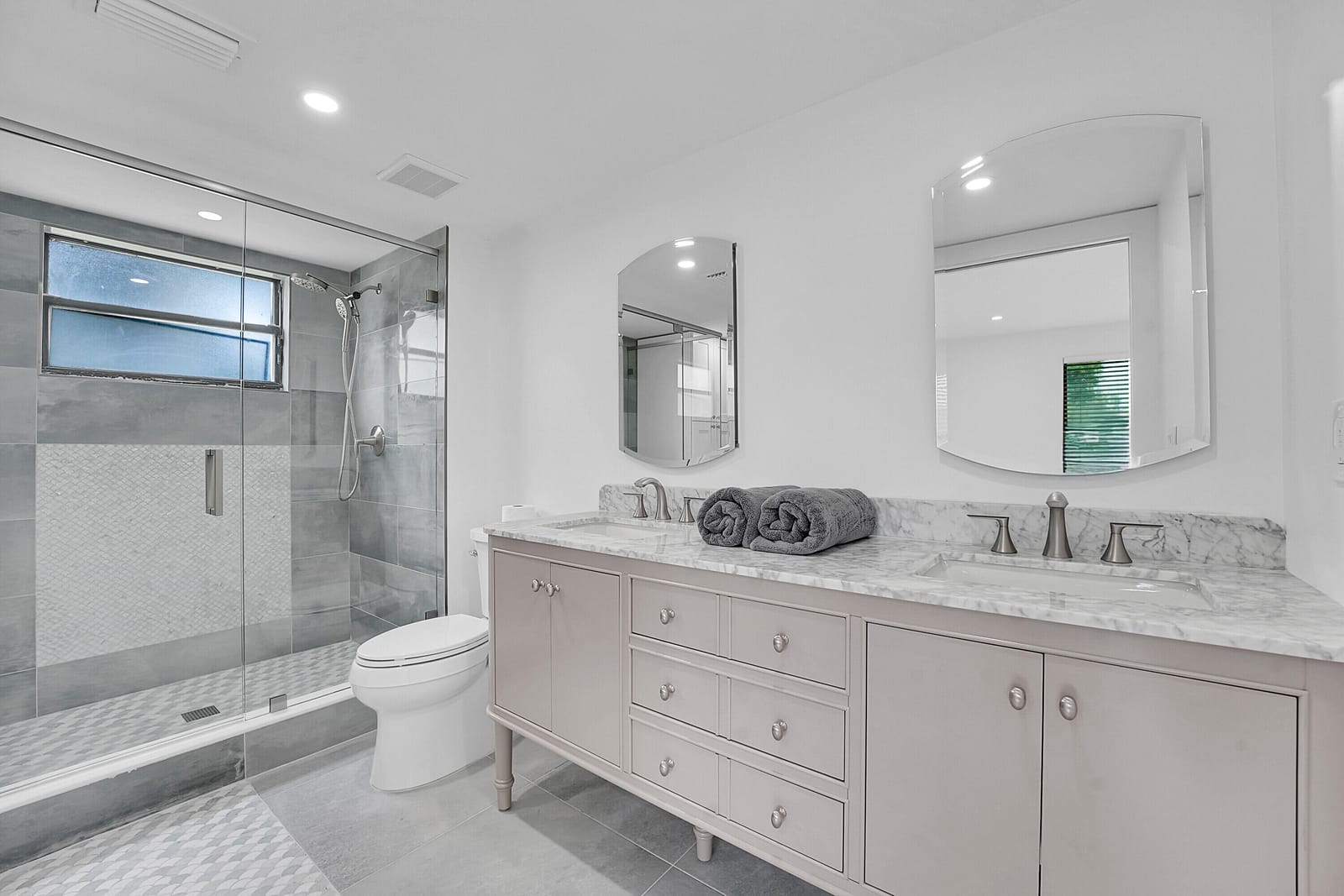 3373 LUCERNE PARK Drive — photo 8