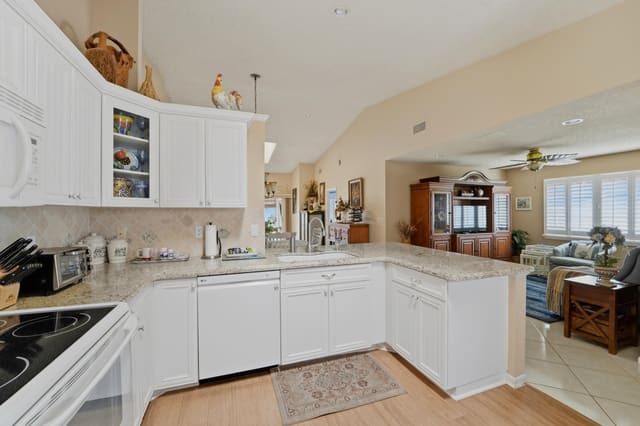 6375 Mill Pointe Circle, Delray Beach, FL 33484