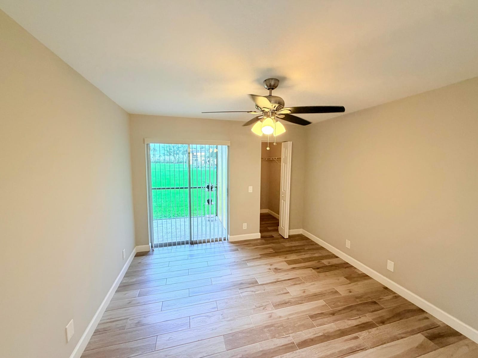 907 MEADOWS Circle — photo 10