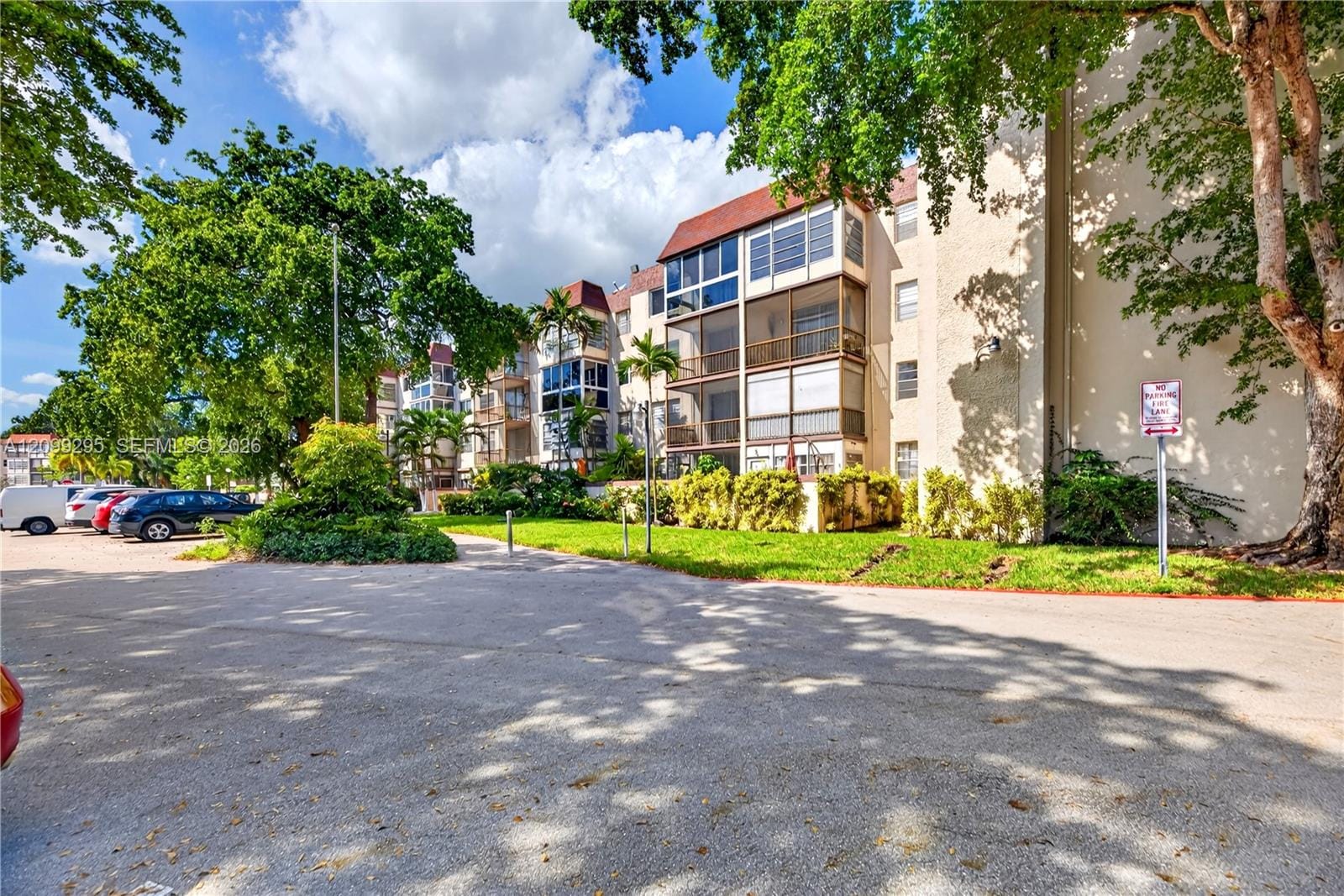 1681 NW 70th Avenue 309, Plantation, FL 33313 photo 27