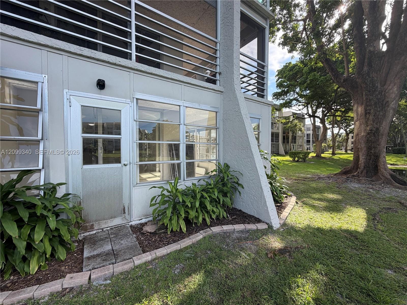 9235 Lagoon Place 116, Davie, FL 33324 photo 26