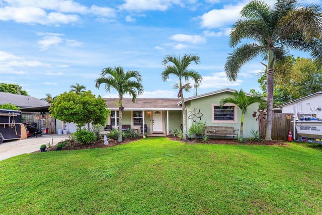7416 Cocoanut Drive, Greenacres, FL 33467