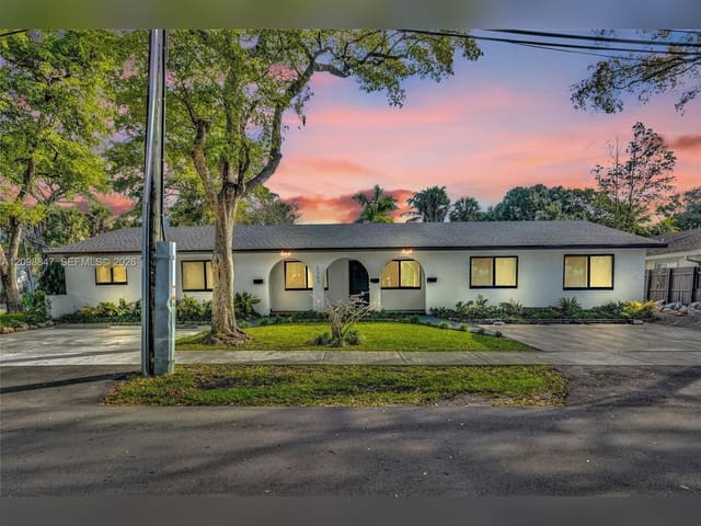 2300 SW 18th Terrace, Fort Lauderdale, FL 33315