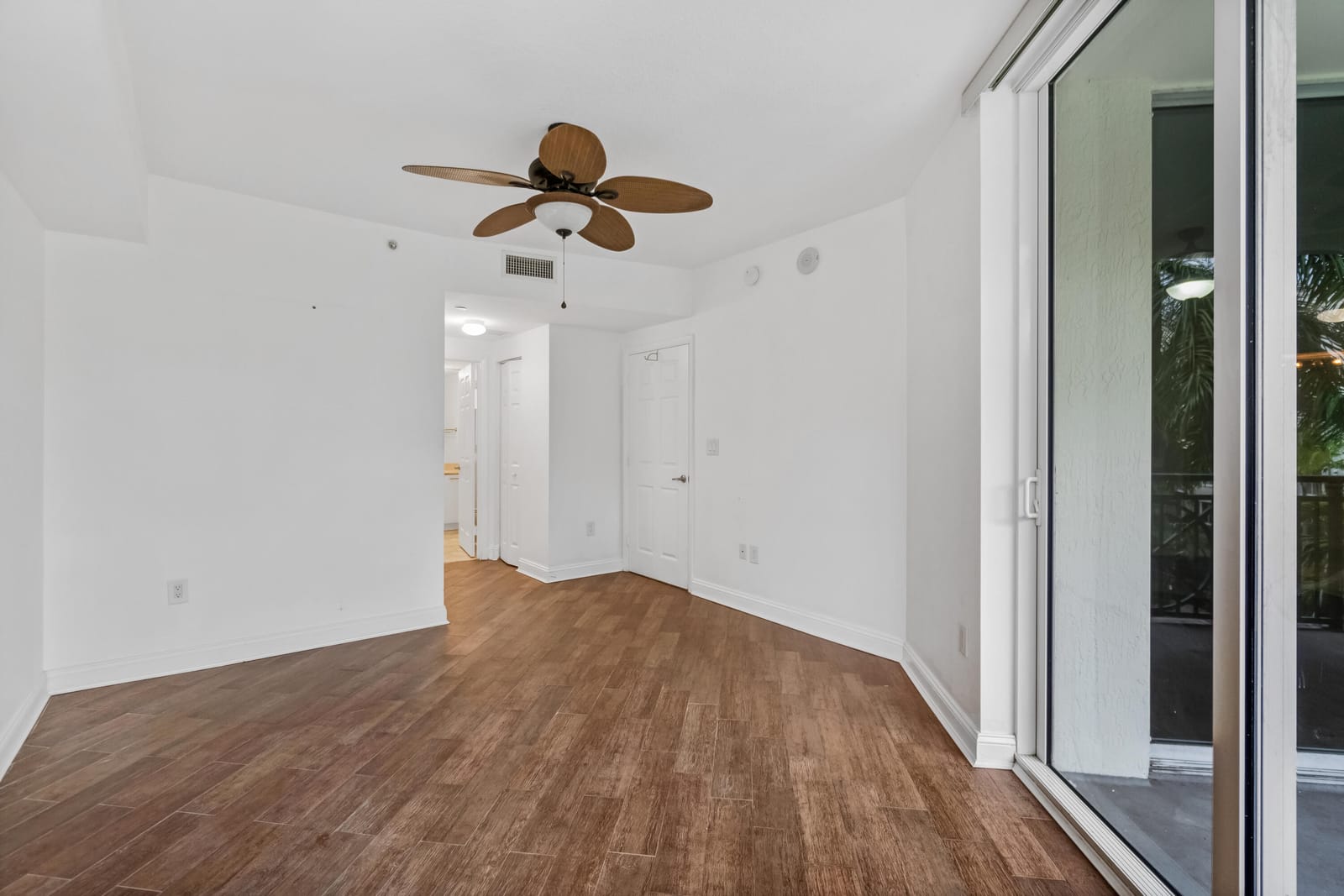 510 NW 84th Avenue 428 — photo 11