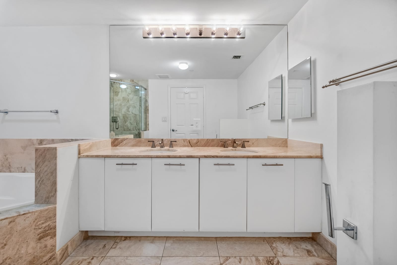 510 NW 84th Avenue 428, Plantation, FL 33324 photo 13