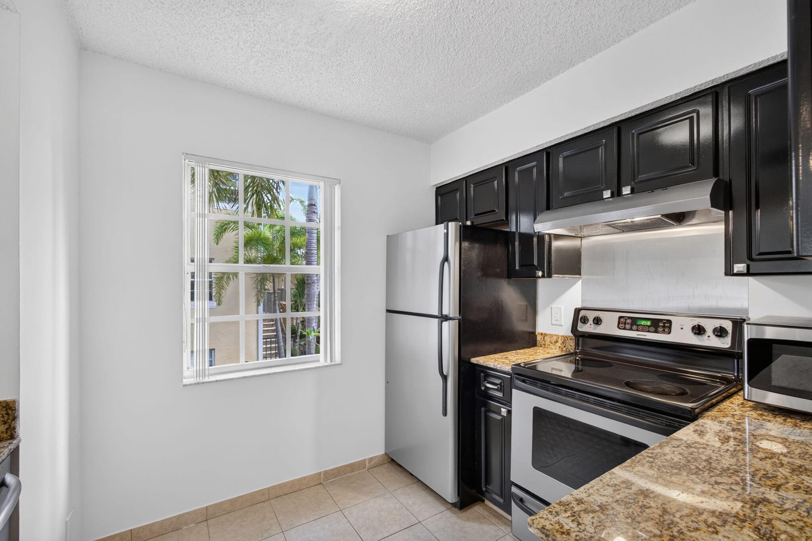 1120 Lake Shore Drive Unit 204, Lake Park, FL 33403 photo 6
