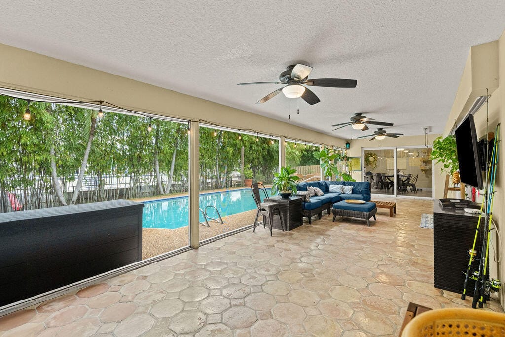 6866 PAUL MAR Drive — photo 12