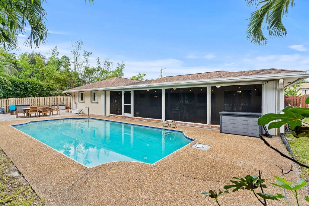 6866 PAUL MAR Drive — photo 9