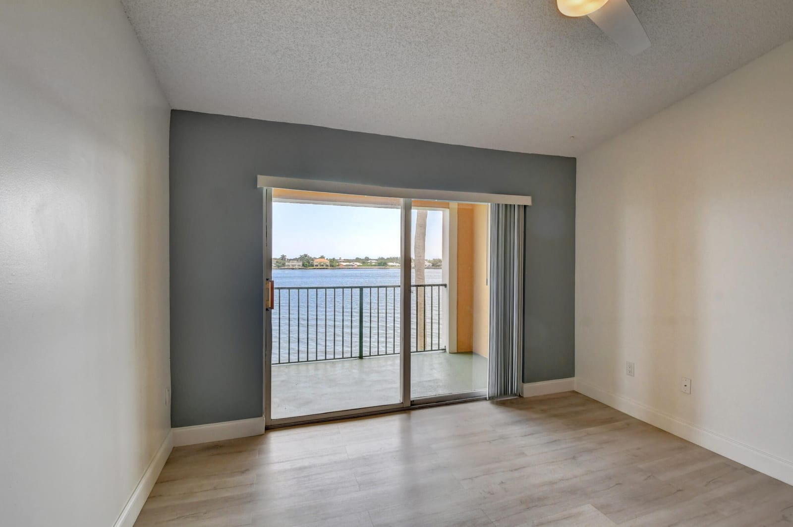 180 Yacht Club Way 308, Hypoluxo, FL 33462 photo 13