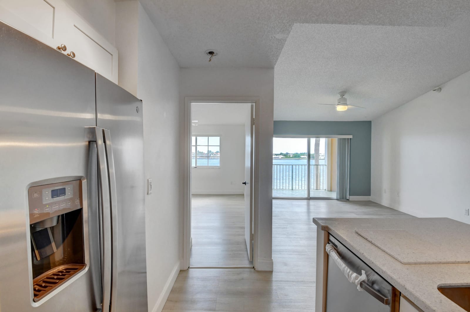 180 Yacht Club Way 308, Hypoluxo, FL 33462 photo 14