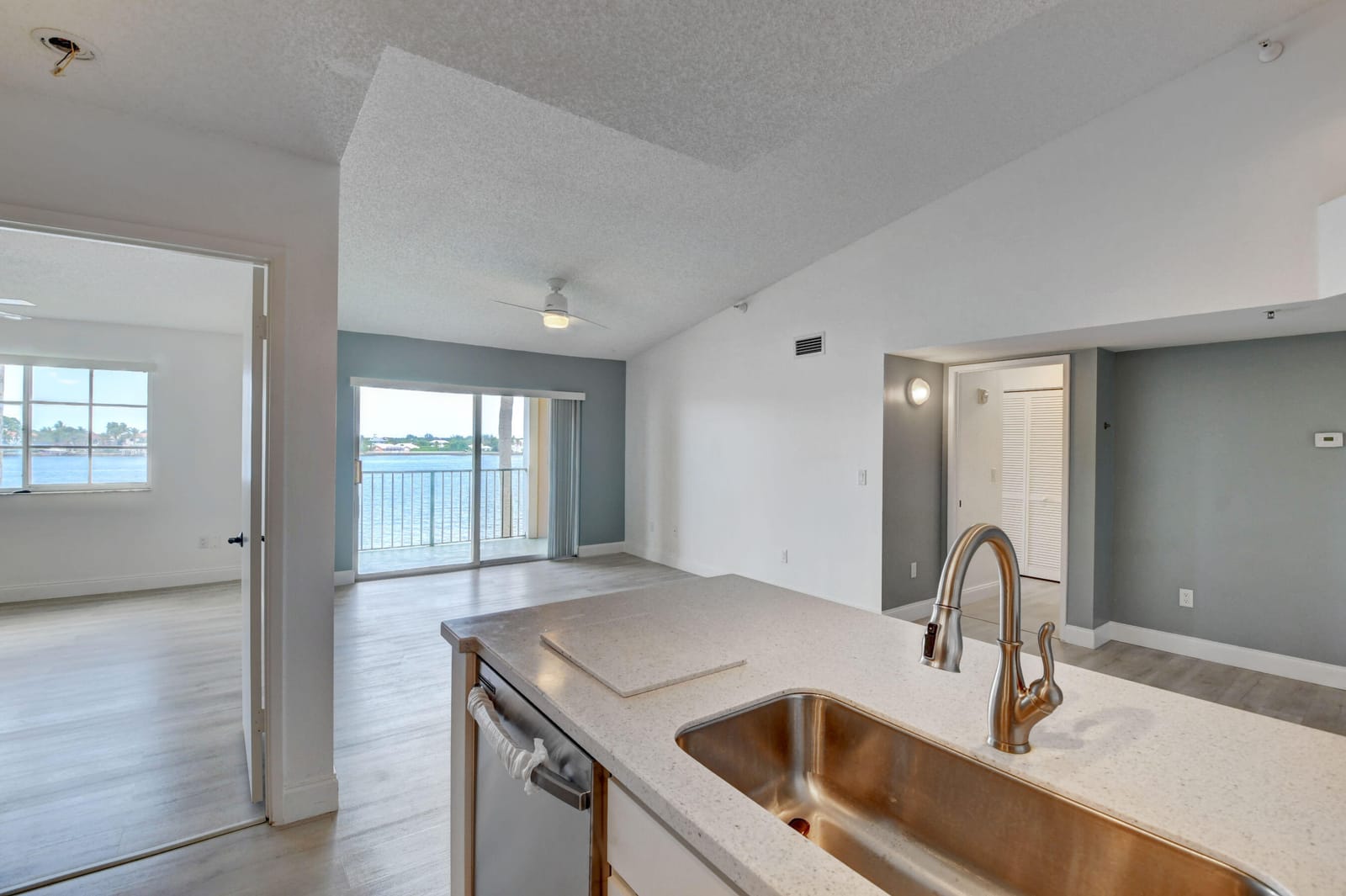 180 Yacht Club Way 308, Hypoluxo, FL 33462 photo 15