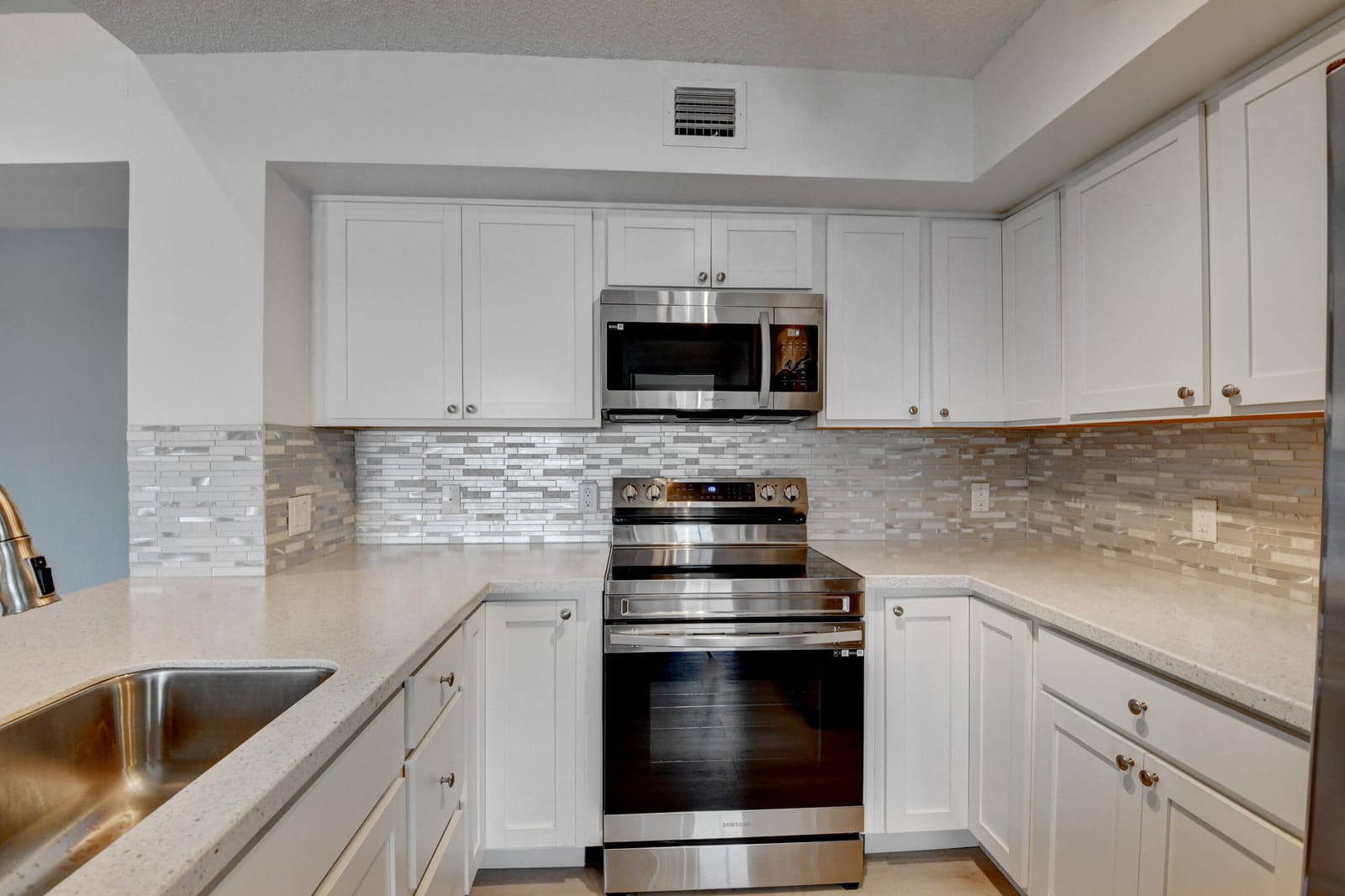 180 Yacht Club Way 308, Hypoluxo, FL 33462 photo 17