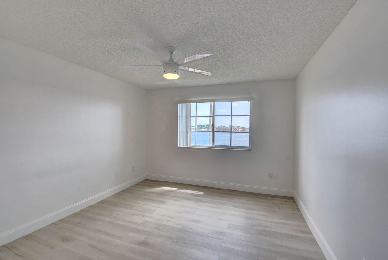 180 Yacht Club Way 308, Hypoluxo, FL 33462 photo 19