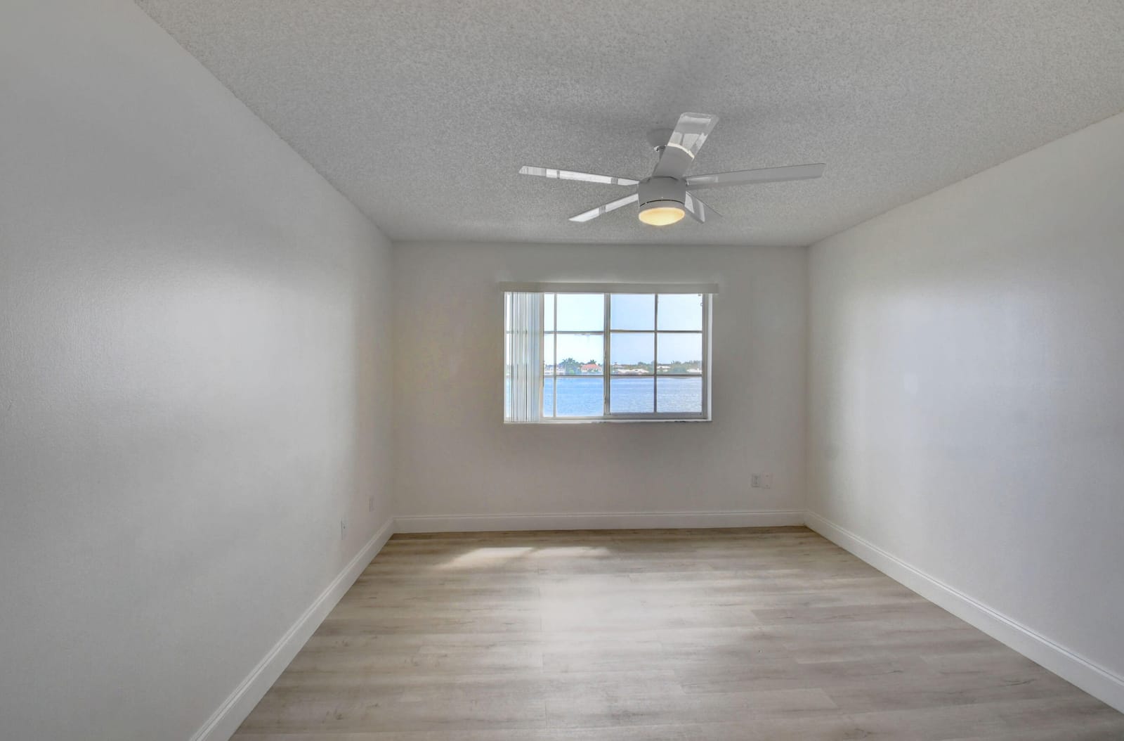 180 Yacht Club Way 308, Hypoluxo, FL 33462 photo 20