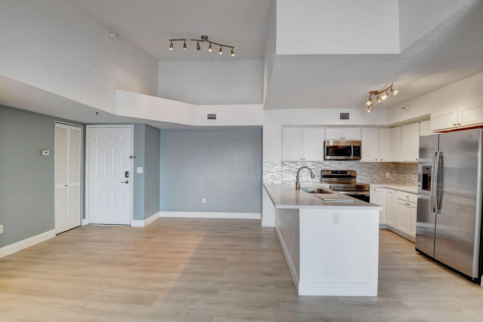 180 Yacht Club Way 308, Hypoluxo, FL 33462 photo 21
