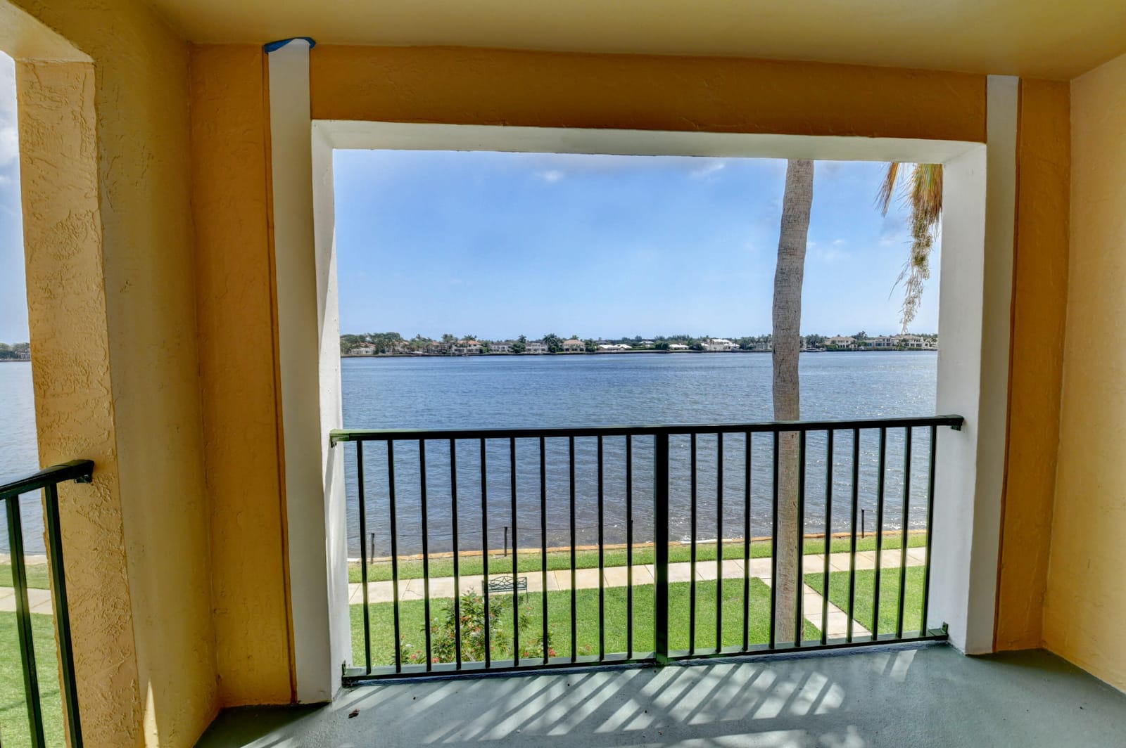 180 Yacht Club Way 308, Hypoluxo, FL 33462 photo 23