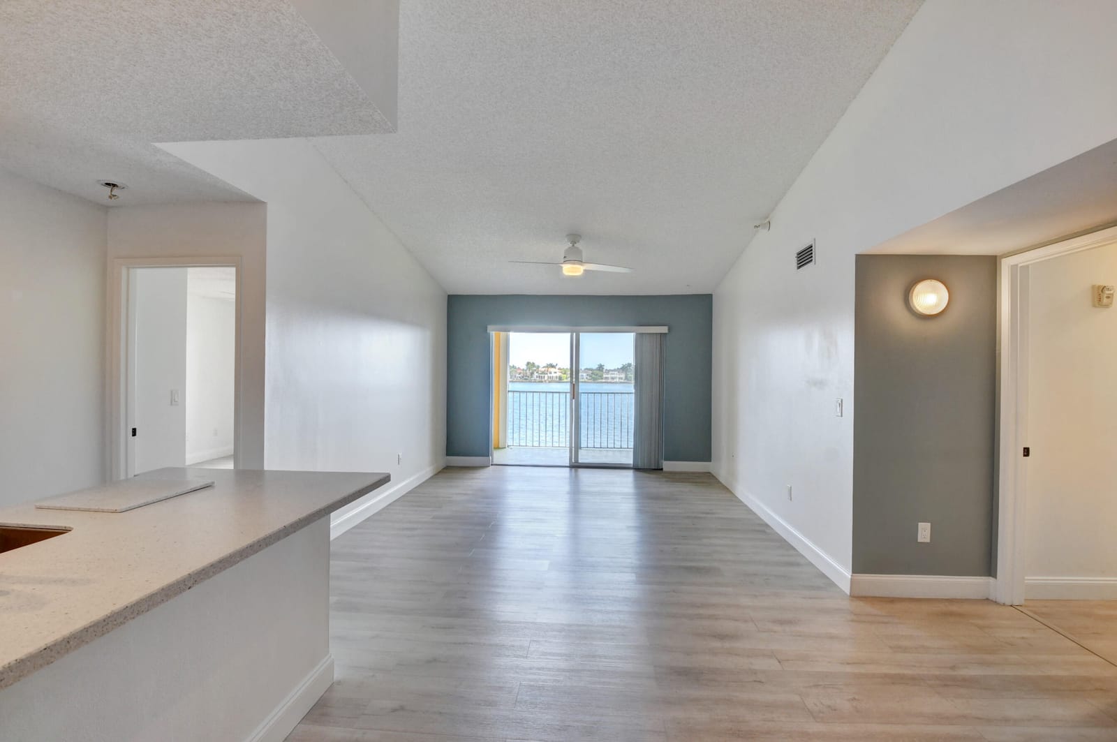 180 Yacht Club Way 308 — photo 6