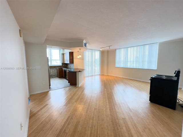 2000 N Bayshore Drive 1101, Cite, Miami, FL