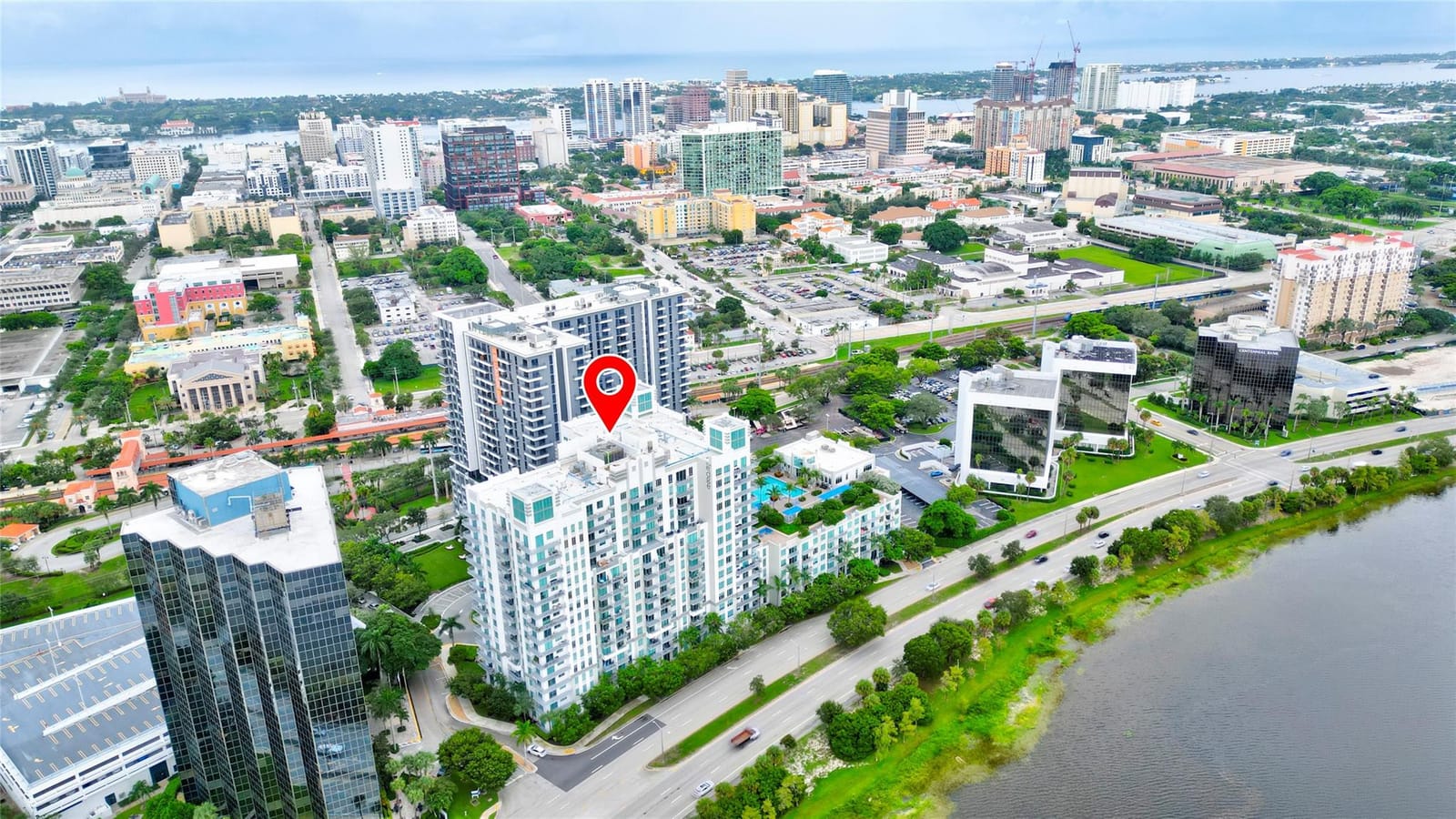 300 S Australian Avenue 408 — photo 4