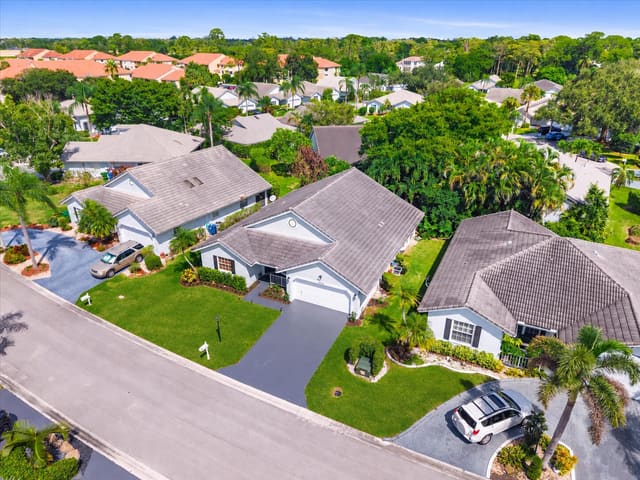 5309 Pine Circle, Coral Springs, FL 33067