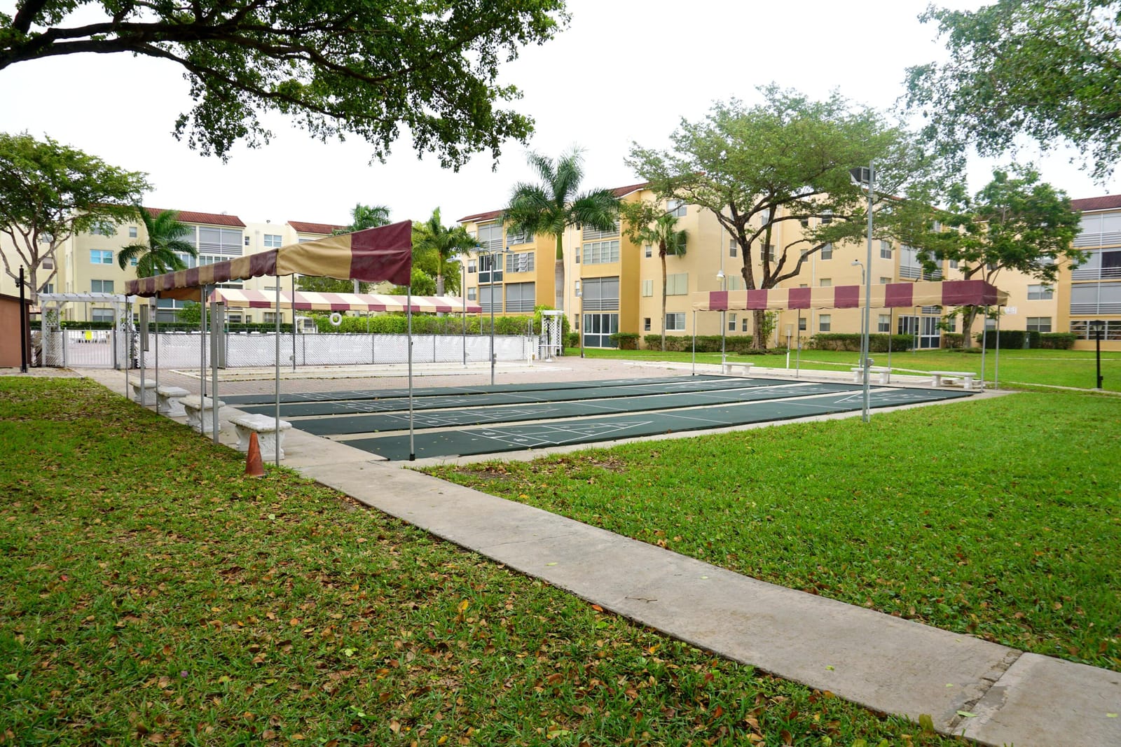 2851 SOMERSET Drive 207, Lauderdale Lakes, FL 33311 photo 21