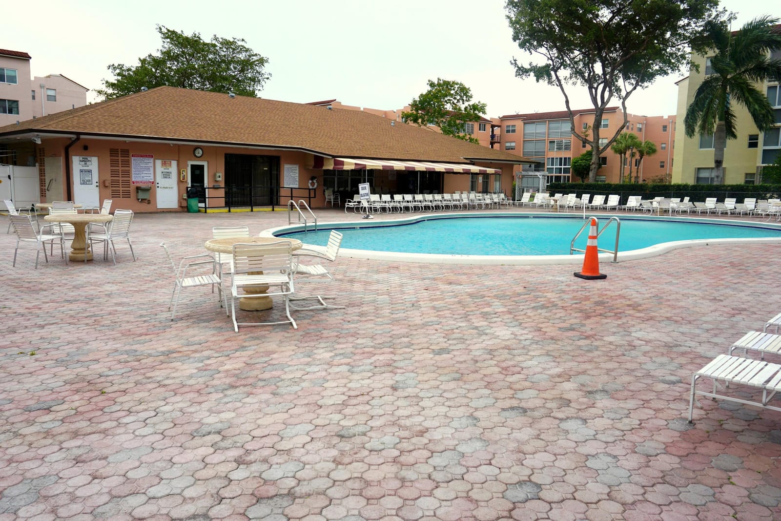 2851 SOMERSET Drive 207, Lauderdale Lakes, FL 33311 photo 23