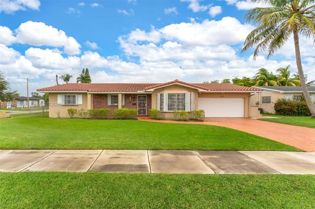 1820 SW 102nd Avenue, Miami, FL 33165