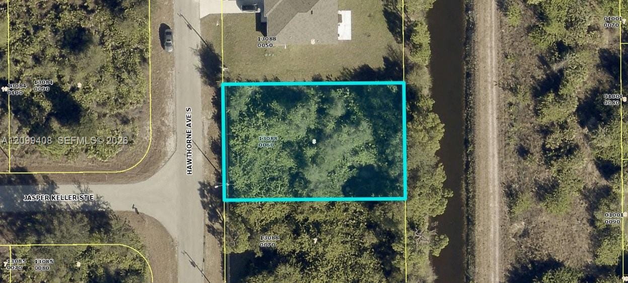 511 S Hawthorne Avenue, Lehigh Acres, FL 33974